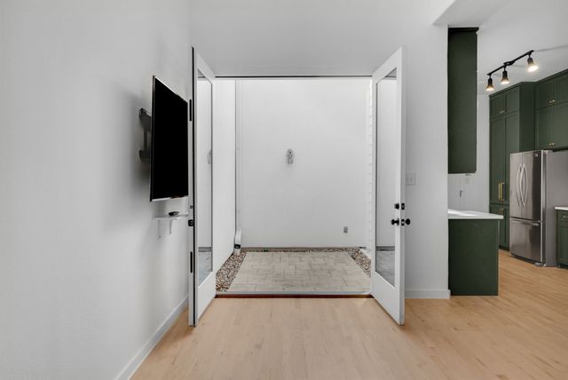 4132 N Hall Street, Dallas, TX 75219
