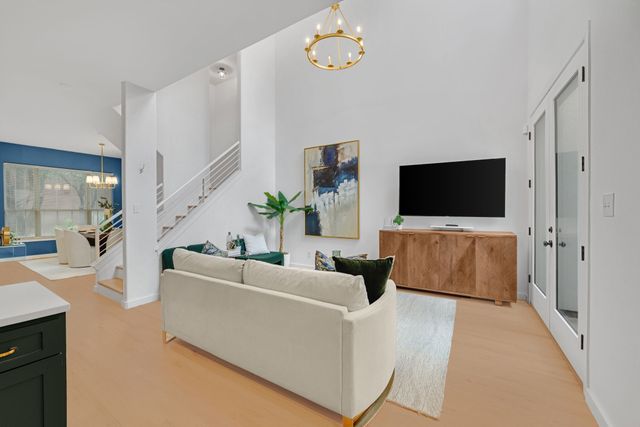 4132 N Hall Street, Dallas, TX 75219