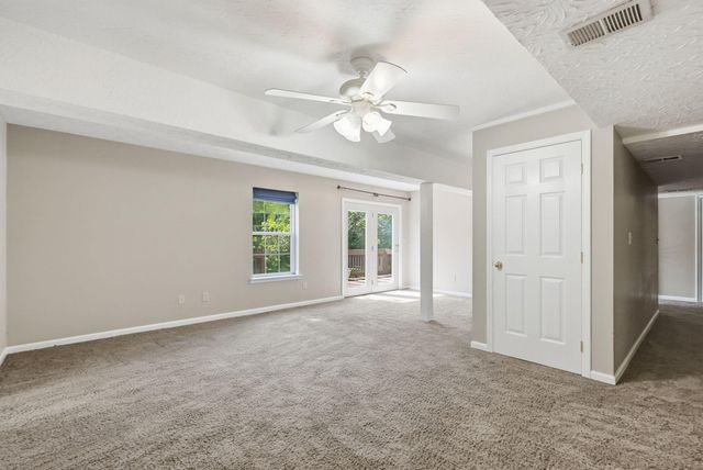 312 W Ridge Drive, Nicholasville, KY 40356