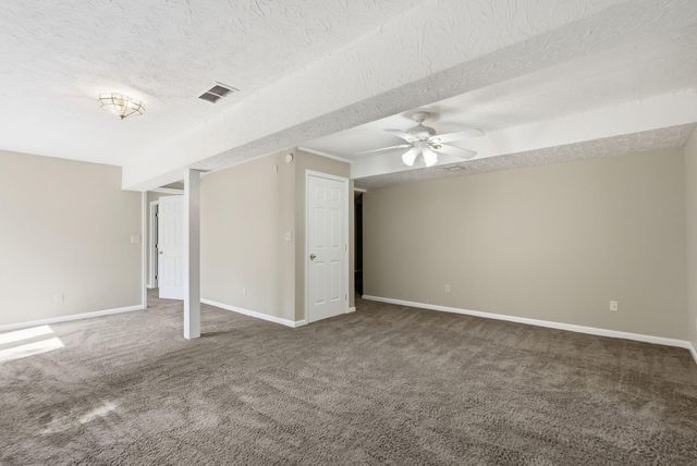 312 W Ridge Drive, Nicholasville, KY 40356