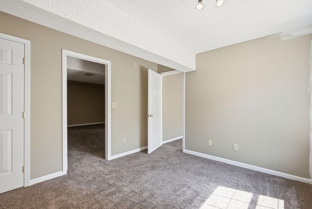 312 W Ridge Drive, Nicholasville, KY 40356