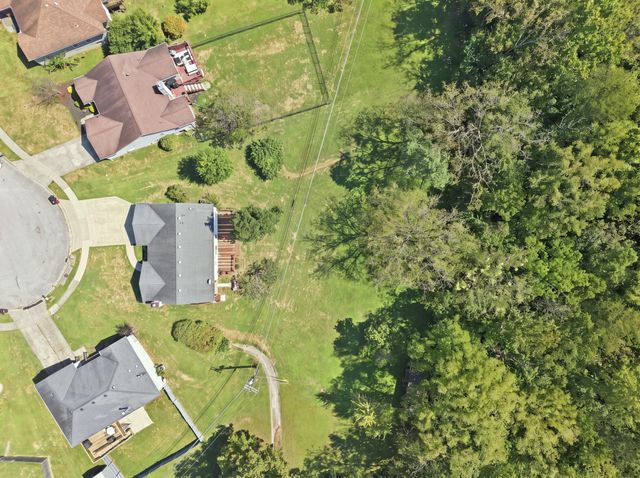 312 W Ridge Drive, Nicholasville, KY 40356