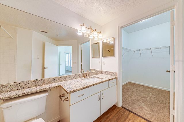 5500 METROWEST BOULEVARD 14-203, Orlando, FL 32811