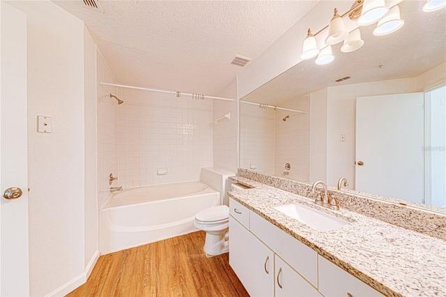 5500 METROWEST BOULEVARD 14-203, Orlando, FL 32811