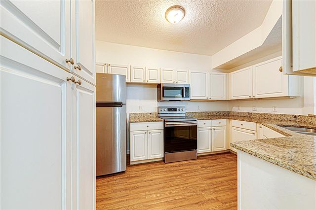 5500 METROWEST BOULEVARD 14-203, Orlando, FL 32811