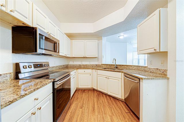 5500 METROWEST BOULEVARD 14-203, Orlando, FL 32811