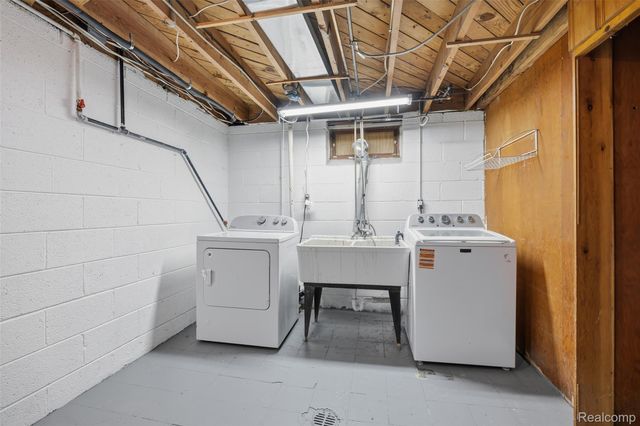 1500 N Franklin Street, Dearborn, MI 48128