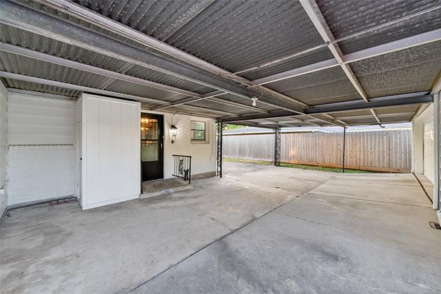 6405 Pinehurst Drive, Houston, TX 77023