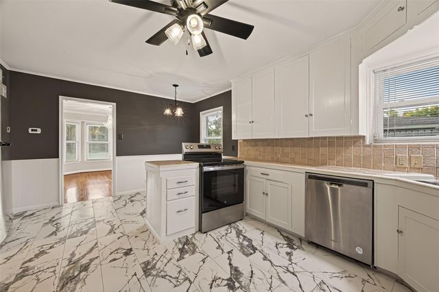 6405 Pinehurst Drive, Houston, TX 77023