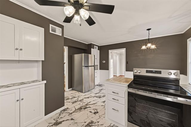 6405 Pinehurst Drive, Houston, TX 77023