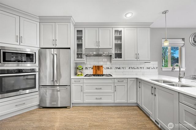 1072 W 55th Terrace, Bellingham, WA 98226
