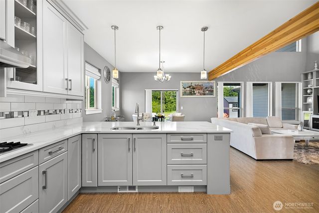 1072 W 55th Terrace, Bellingham, WA 98226