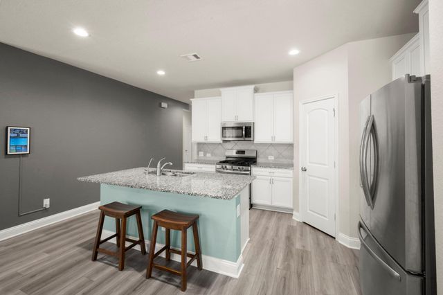 2350 Strong Horse Drive, Conroe, TX 77301