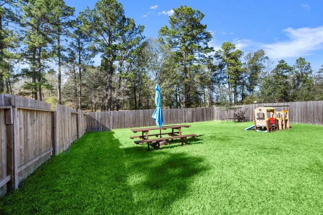 2350 Strong Horse Drive, Conroe, TX 77301