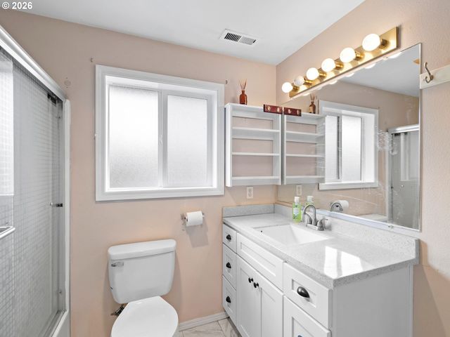 4366 Ne GLENCOE St Ne, Salem, OR 97301