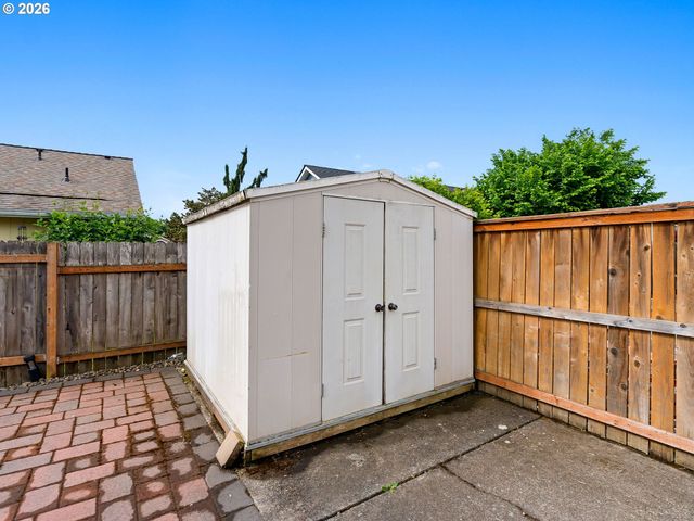 4366 Ne GLENCOE St Ne, Salem, OR 97301