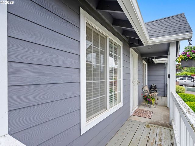 4366 Ne GLENCOE St Ne, Salem, OR 97301