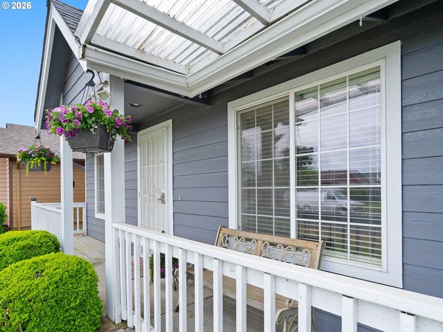 4366 Ne GLENCOE St Ne, Salem, OR 97301