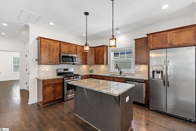 14 Greenridge Drive, Greenville, SC 29607