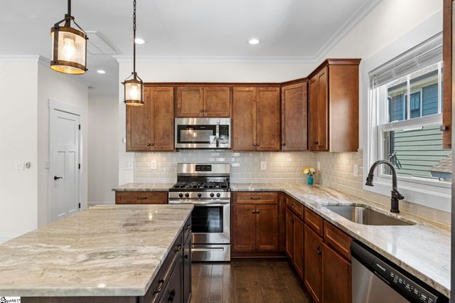 14 Greenridge Drive, Greenville, SC 29607