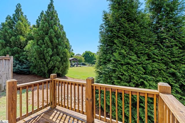 14 Greenridge Drive, Greenville, SC 29607