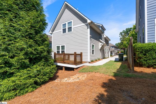 14 Greenridge Drive, Greenville, SC 29607