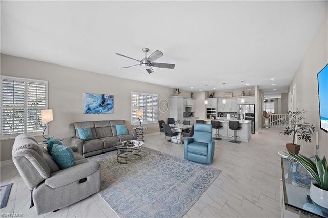 7781 Hawthorne DR # 3204, Naples, FL 34113