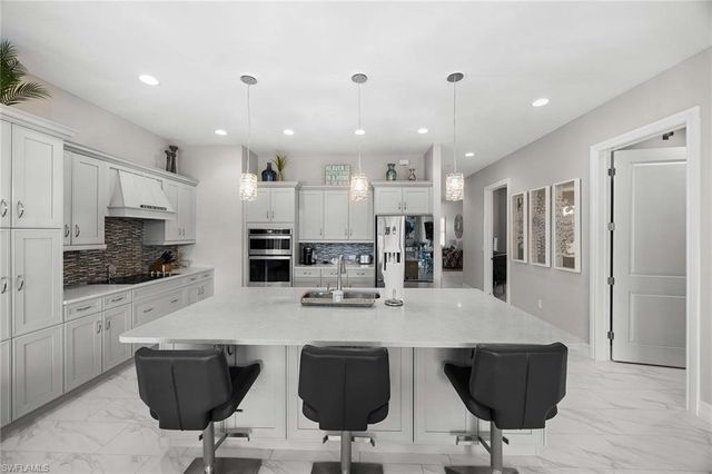 7781 Hawthorne DR # 3204, Naples, FL 34113