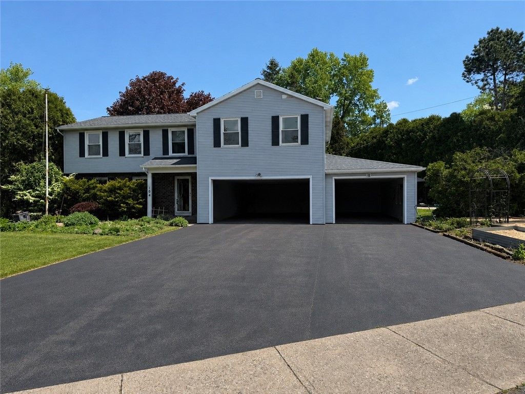 104 Carmas Drive, Greece, NY 14626