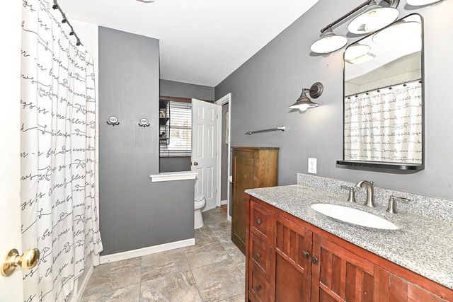 2710 Lander LANE, Waukesha, WI 53188