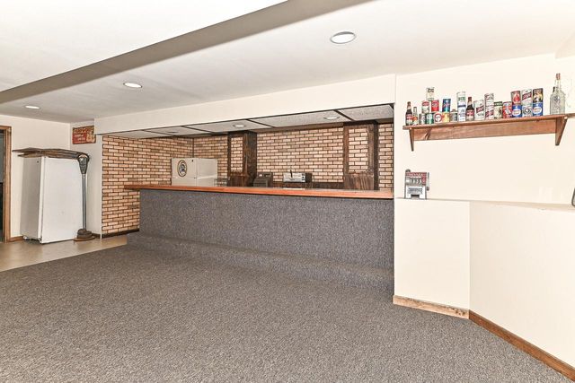 2710 Lander LANE, Waukesha, WI 53188