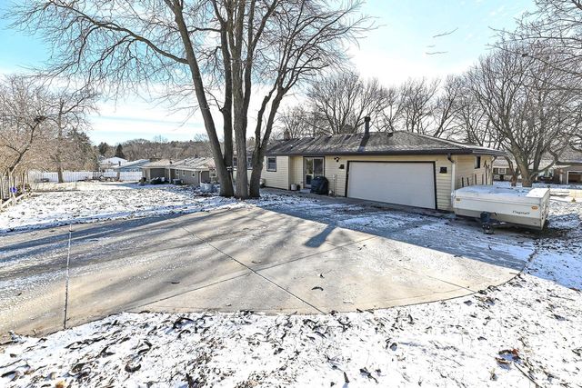 2710 Lander LANE, Waukesha, WI 53188
