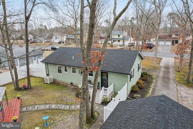 33 STAGECOACH RD, Cape May Court House, NJ 08210