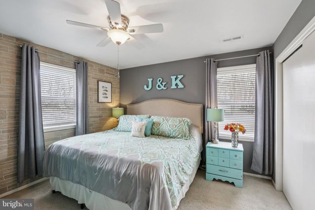 33 STAGECOACH RD, Cape May Court House, NJ 08210