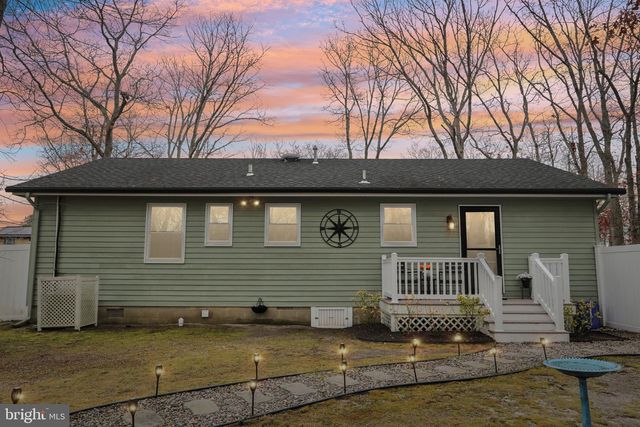 33 STAGECOACH RD, Cape May Court House, NJ 08210