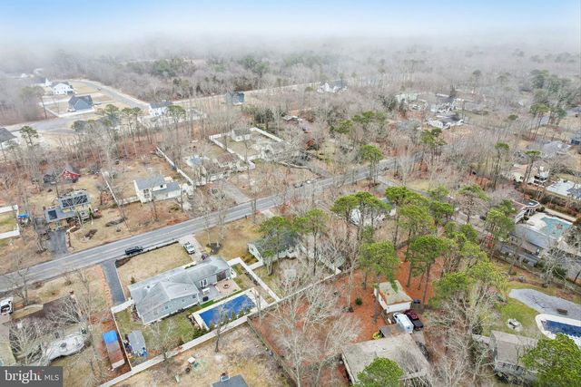 33 STAGECOACH RD, Cape May Court House, NJ 08210