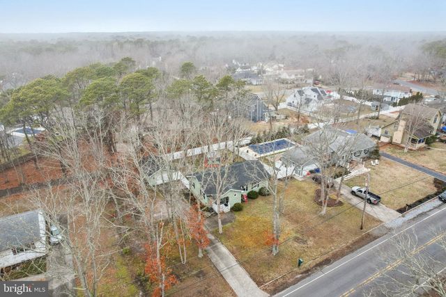 33 STAGECOACH RD, Cape May Court House, NJ 08210