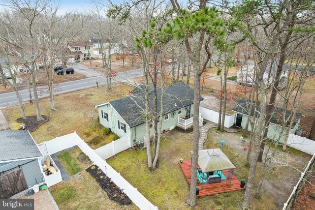 33 STAGECOACH RD, Cape May Court House, NJ 08210