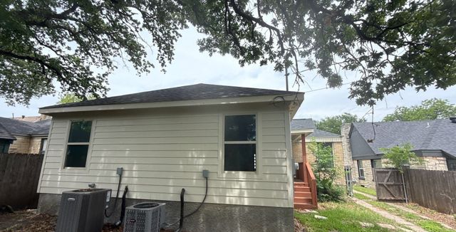 1214 E Waco Avenue, Dallas, TX 75216