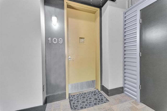 614 S Troy Street 109, Royal Oak, MI 48067