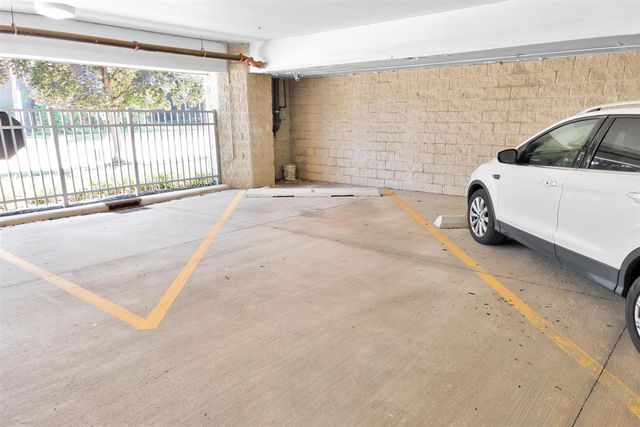 614 S Troy Street 109, Royal Oak, MI 48067