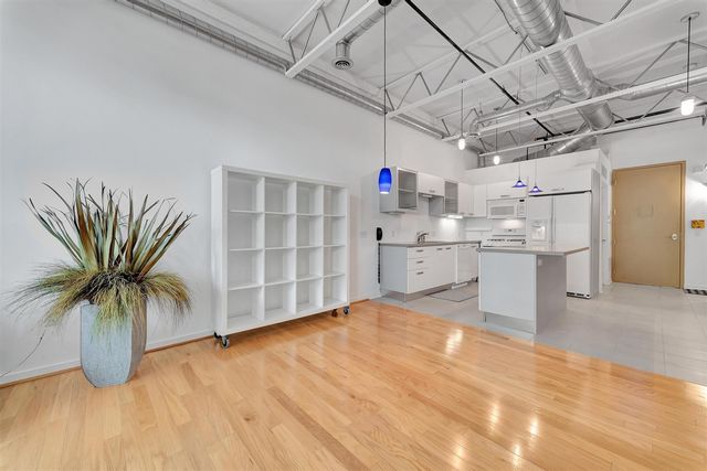 614 S Troy Street 109, Royal Oak, MI 48067