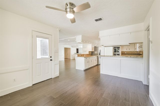 5602 Green Springs Drive, Houston, TX 77066