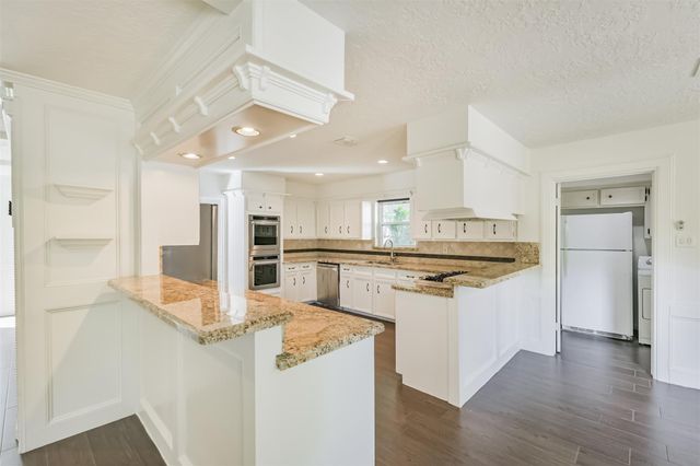 5602 Green Springs Drive, Houston, TX 77066