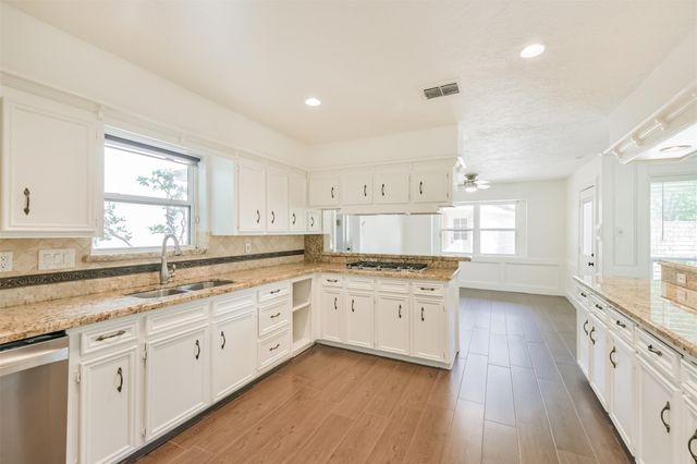 5602 Green Springs Drive, Houston, TX 77066