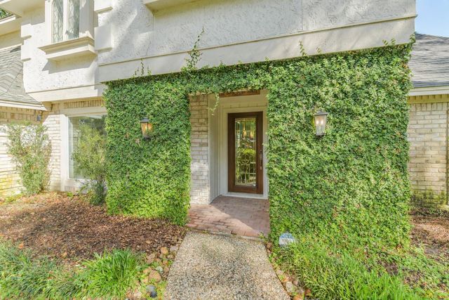 5602 Green Springs Drive, Houston, TX 77066