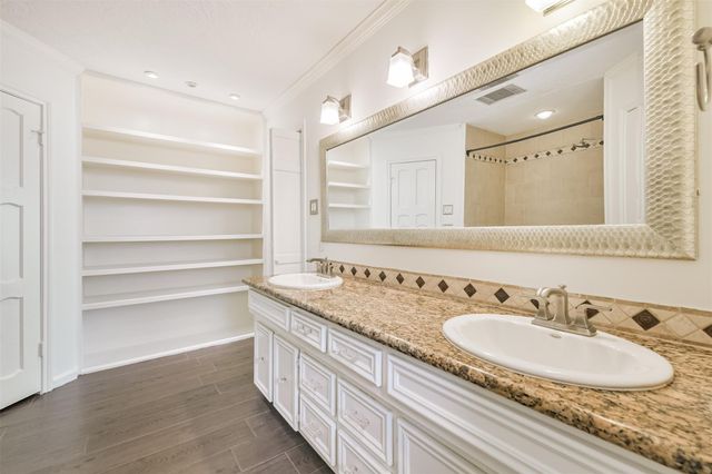 5602 Green Springs Drive, Houston, TX 77066