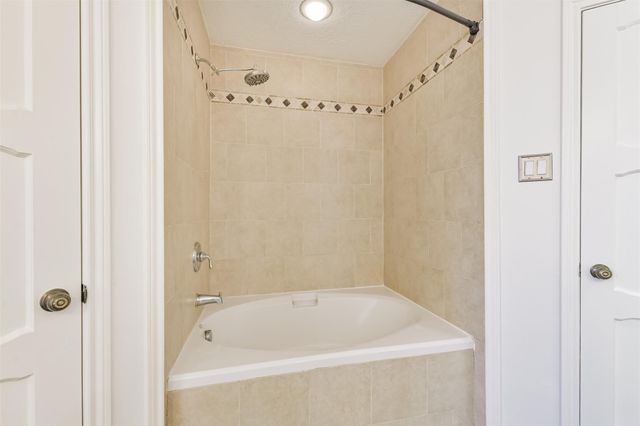 5602 Green Springs Drive, Houston, TX 77066