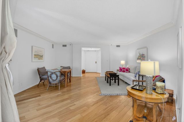 100 SE 5th Avenue 308, Boca Raton, FL 33432