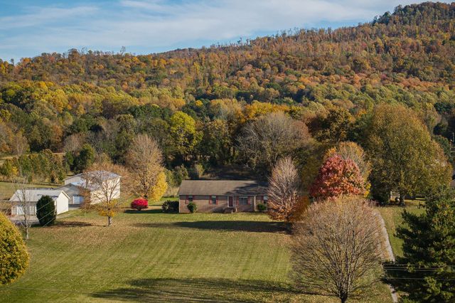 4143 Viola Rd, Mcminnville, TN 37110